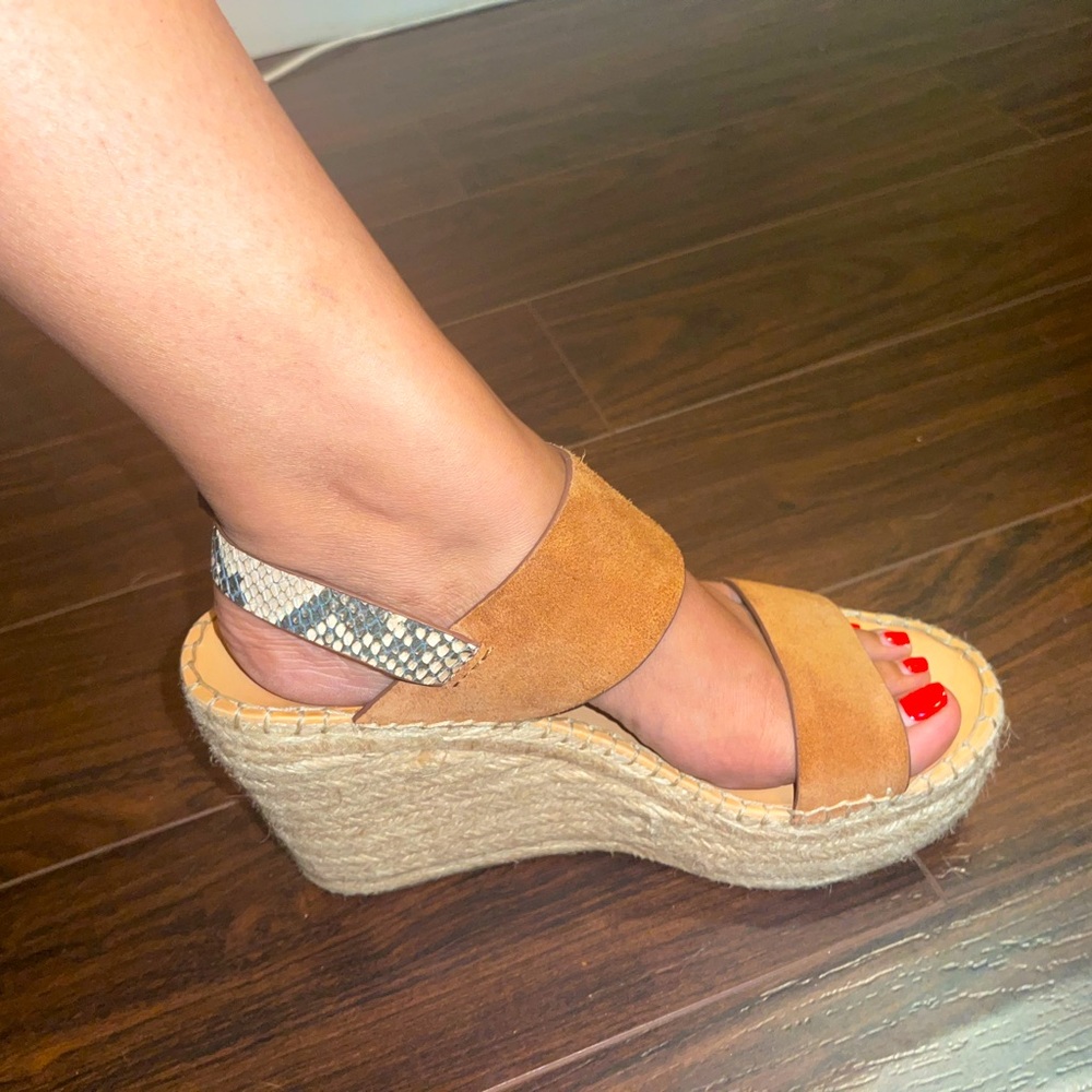 Dolce vita wedges